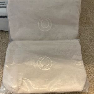 New Monat Makeup Bag